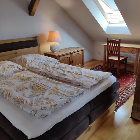 Ferienwohnung-Dachgeschoss Familie Mayer Krems an der Donau Exteriör bild