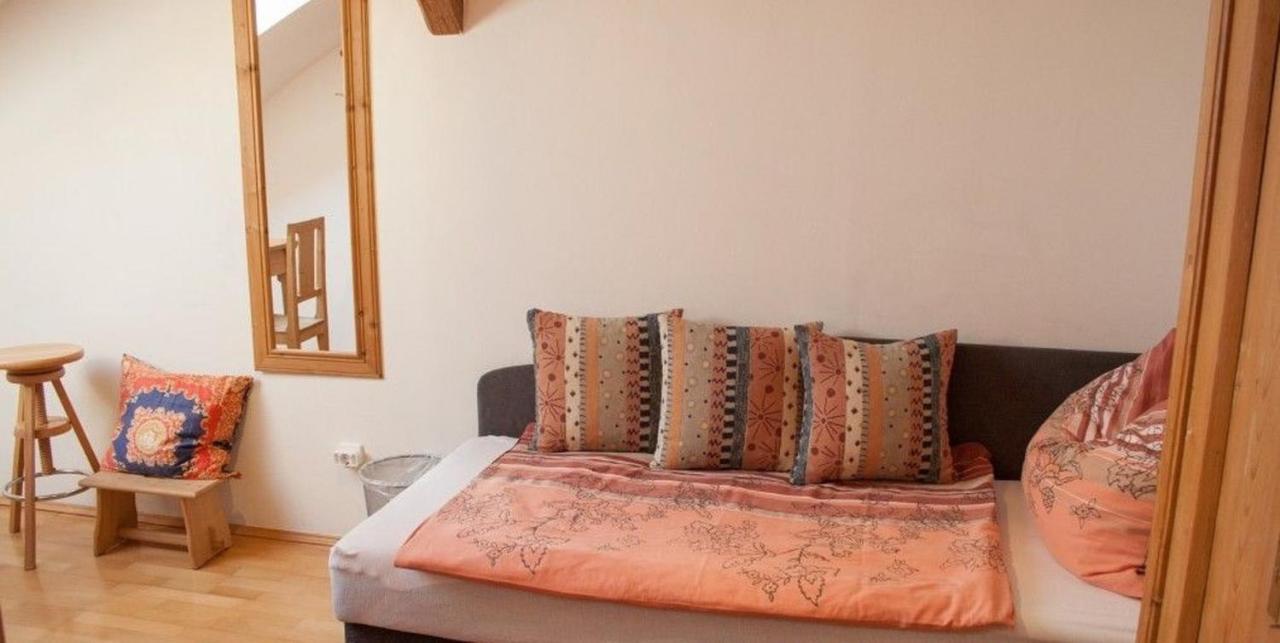 Ferienwohnung-Dachgeschoss Familie Mayer Krems an der Donau Exteriör bild
