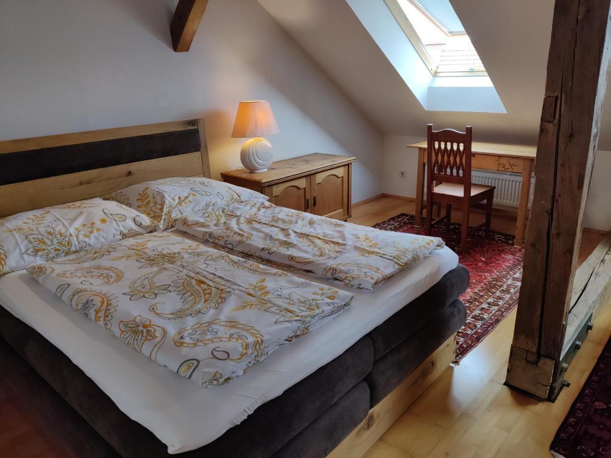 Ferienwohnung-Dachgeschoss Familie Mayer Krems an der Donau Exteriör bild